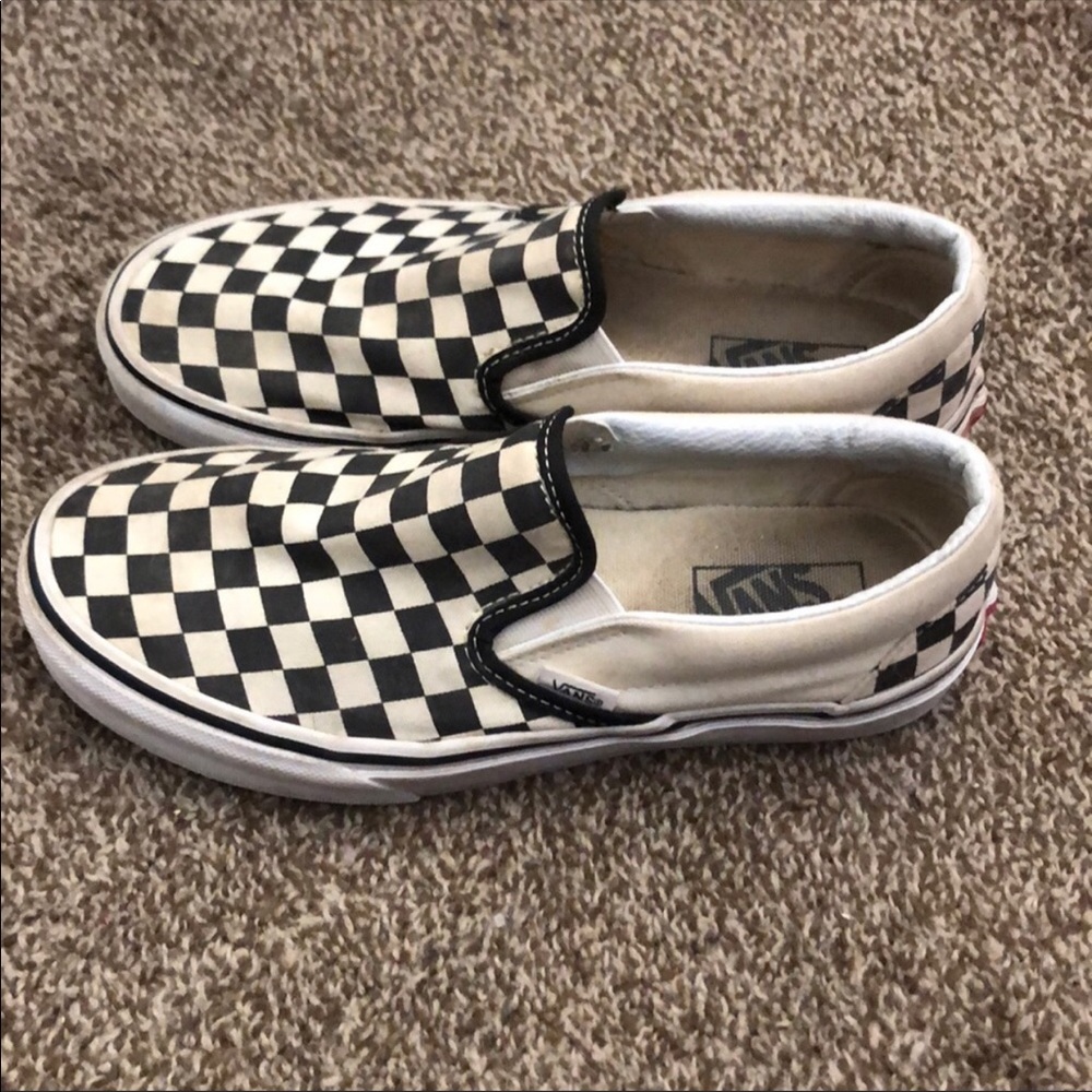 🏁Off White Checkered Vans Slip on - SUPER CUTE